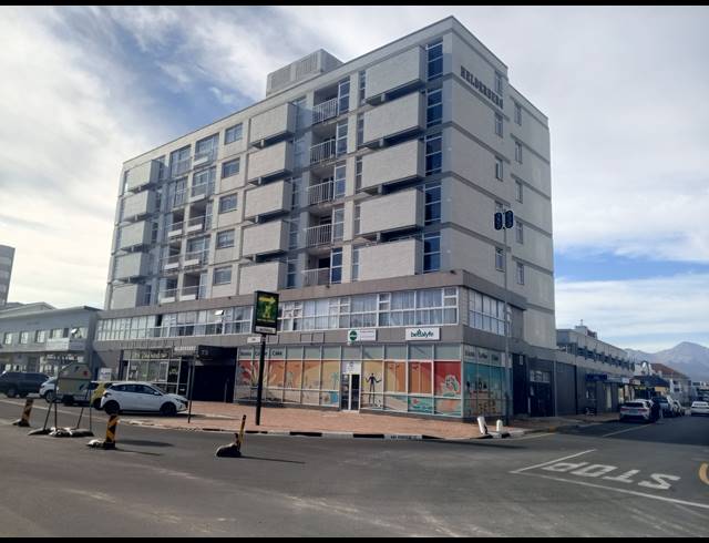 3 BEDROOM APARTMENT FOR SALE IN VAN RYNEVELD